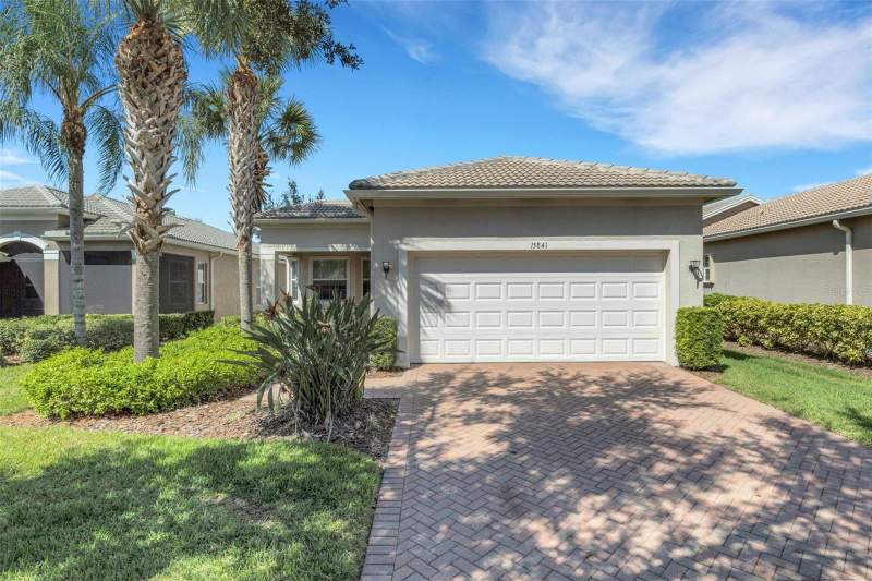 2 bedroom Single Family Residence at 15841 Cobble Mill Drive, Valencia Lakes Ph 2, Wimauma — photo 1