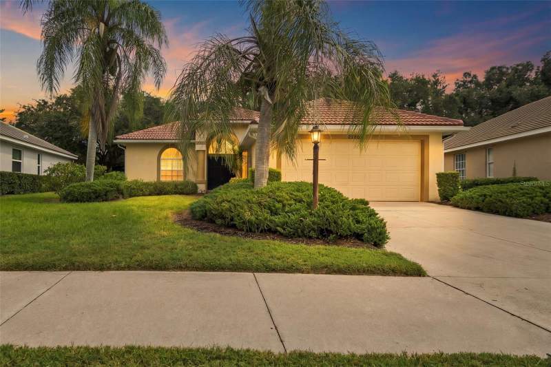2 bedroom Single Family Residence at 2296 Harrier Way, Falcon Trace At Calusa Lakes, Nokomis — photo 2