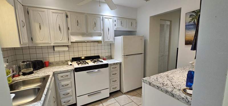 1 bedroom Condominium at 5357 81st Street #24, Paradise Shores, St Petersburg — photo 5