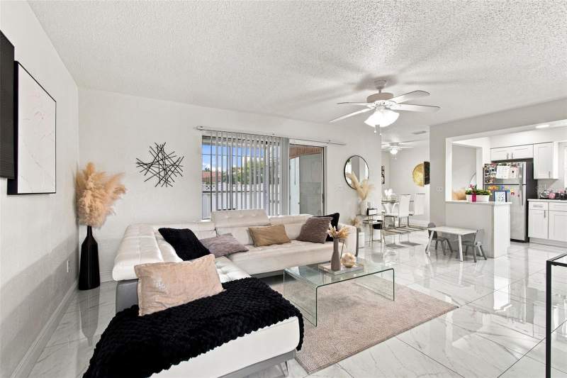 7210 N MANHATTAN AVENUE #1014 home for sale in Manhattan Palms Condos for Sale: 4 Listings
