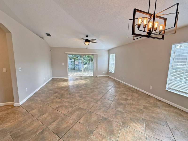 3 bedroom Single Family Residence at 922 Cohassett Avenue, Orange Heights Syndicate, Lake Wales — photo 3