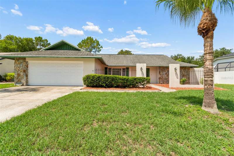 3 bedroom Single Family Residence at 9237 Pebble Creek Drive, Pebble Creek Village Unit 2A, Tampa — photo 2