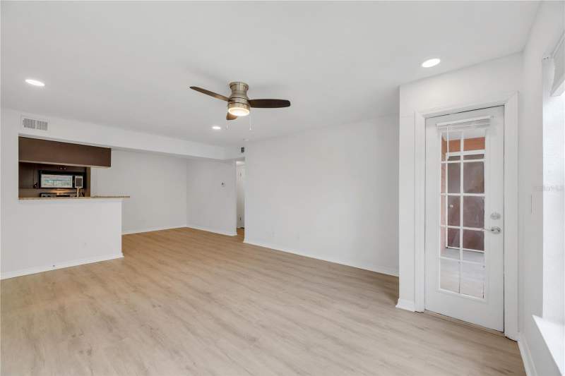 1 bedroom Condominium at 10200 Gandy Boulevard #1205, Vantage Point Condo, St Petersburg — photo 5