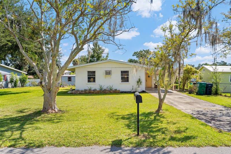 2 bedroom Single Family Residence at 704 19th Avenue, Adworth Resubdivided, Palmetto — photo 2