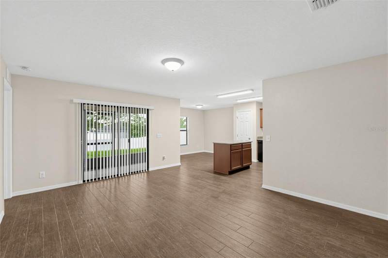 3 bedroom Single Family Residence at 860 Woodlark Drive, Highland Meadows, Haines City — photo 3