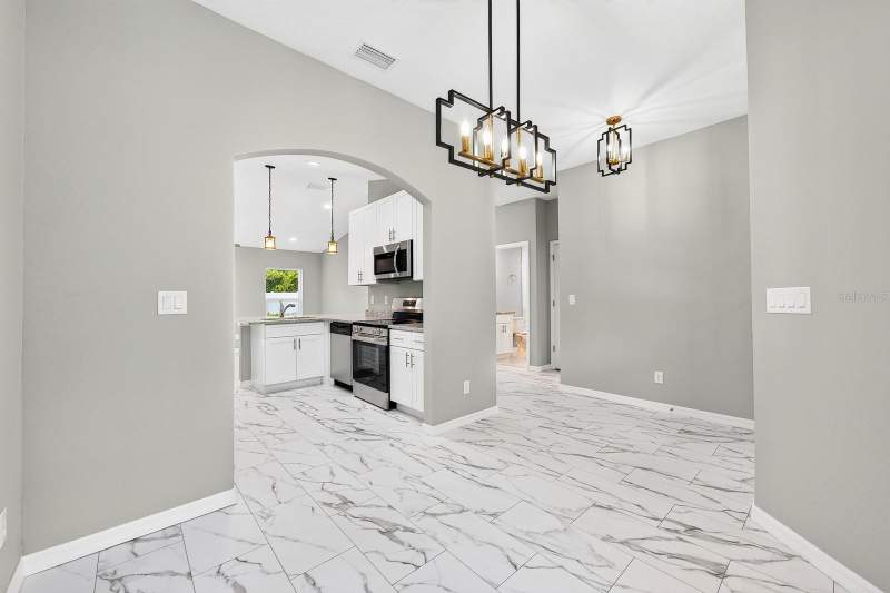 3 bedroom Single Family Residence at 36 Fisher Lane Course, Silver Spgs Shores, Ocklawaha — photo 4