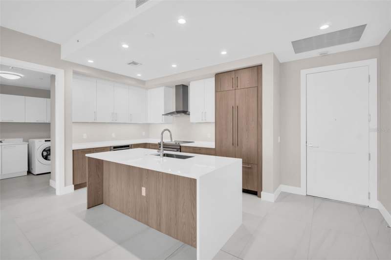 2 bedroom Condominium at 275 1st Avenue #2708, Art House, St Petersburg — photo 5