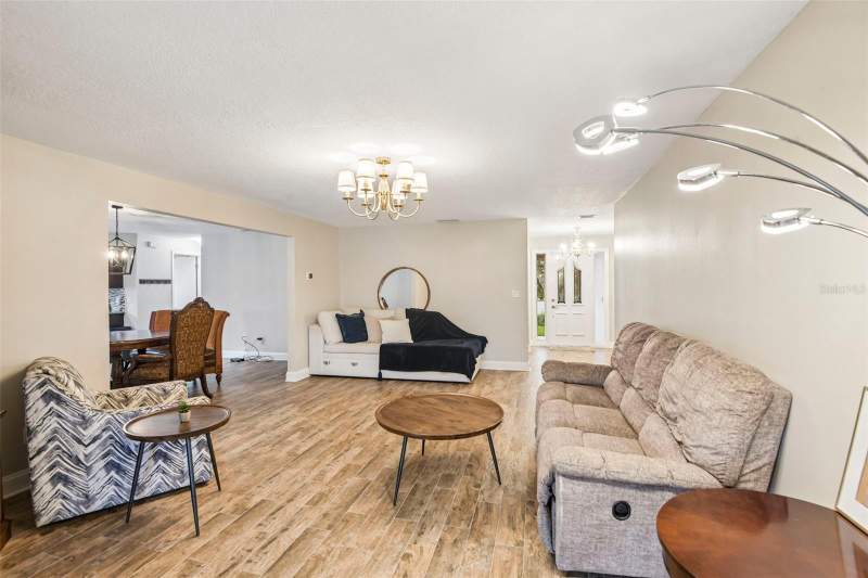 2 bedroom Single Family Residence at 1175 San Carlos Avenue, San Carlos Sec Of Riviera Bay, St Petersburg — photo 4
