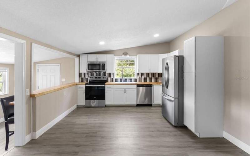 2 bedroom Single Family Residence at 15375 SE 64th Place, Dounelis Clark, Ocklawaha — photo 5