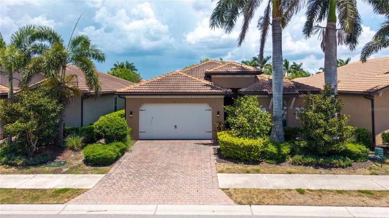120 VENTOSA PLACE home for sale in Toscana Isles