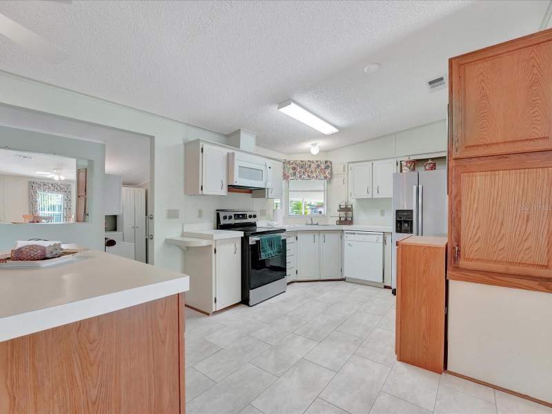 3 bedroom Manufactured Home at 118 Saint Pierres Way, Caribbean Isles Residential Co, Apollo Beach — photo 4