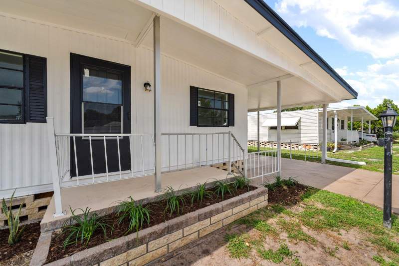2 bedroom Manufactured Home at 6710 36th Avenue #87, Shadow Brook Mobile Home, Palmetto — photo 3