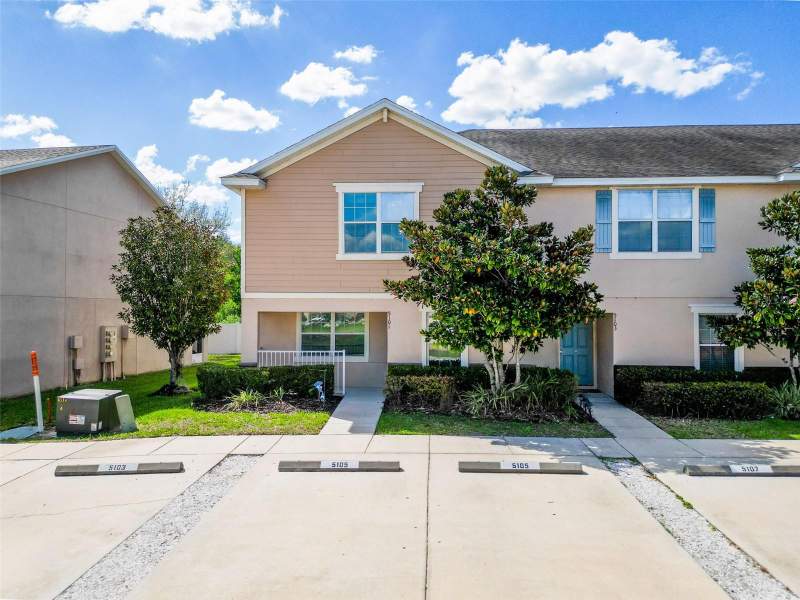 3 bedroom Townhouse at 5101 CHIPOTLE LANE, SANTA FE AT WESTBROOKE, WESLEY CHAPEL — photo 2