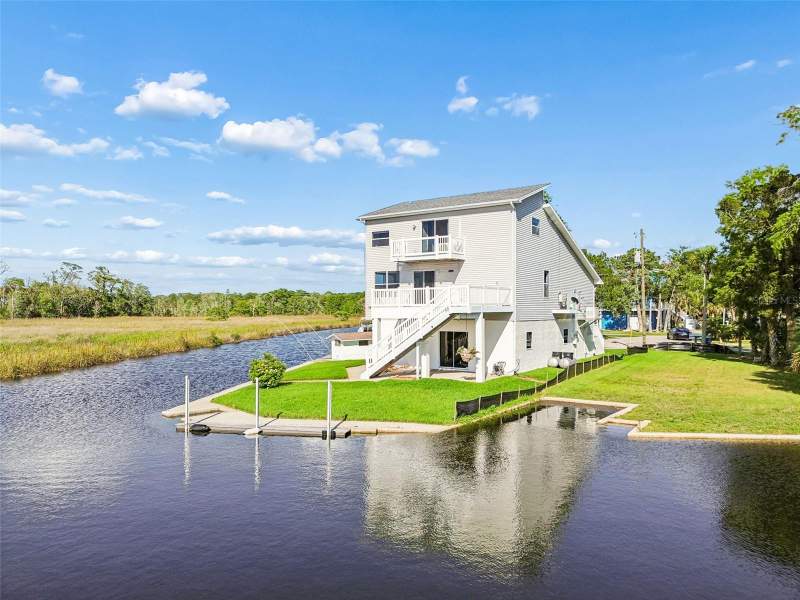 2 bedroom Single Family Residence at 5247 Tropical Point, Weeki Wachee Gardens Add, Weeki Wachee — photo 3