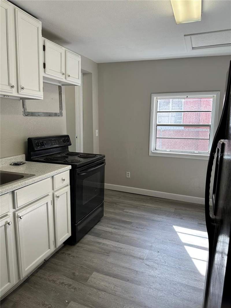 2 bedroom Single Family Residence at 1219 W 8th Street, Seminole Park, Sanford — photo 5
