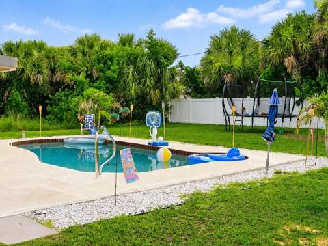 18295 Van Nuys Circle, Port Charlotte FL - photo 15 of 19