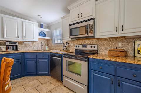 2100 Kings Highway #402, Port Charlotte FL - photo 6 of 6