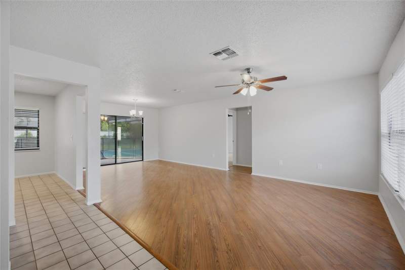 3 bedroom Single Family Residence at 8373 Camphor Drive, Forest Oaks, Spring Hill — photo 5