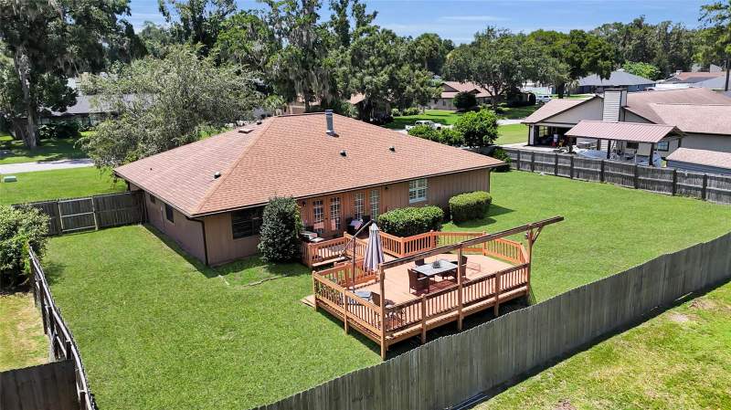 3 bedroom Single Family Residence at 2045 SE 32nd Street, Quail Crk, Ocala — photo 2