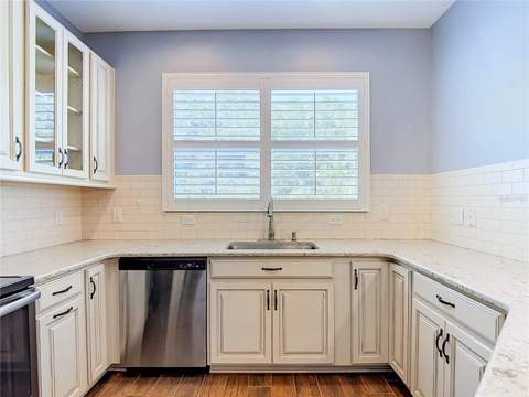 30305 Southwell Lane, Wesley Chapel FL - photo 19 of 48