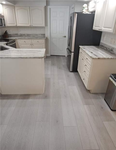 12603 Roseland Drive, New Port Richey FL - photo 9 of 24