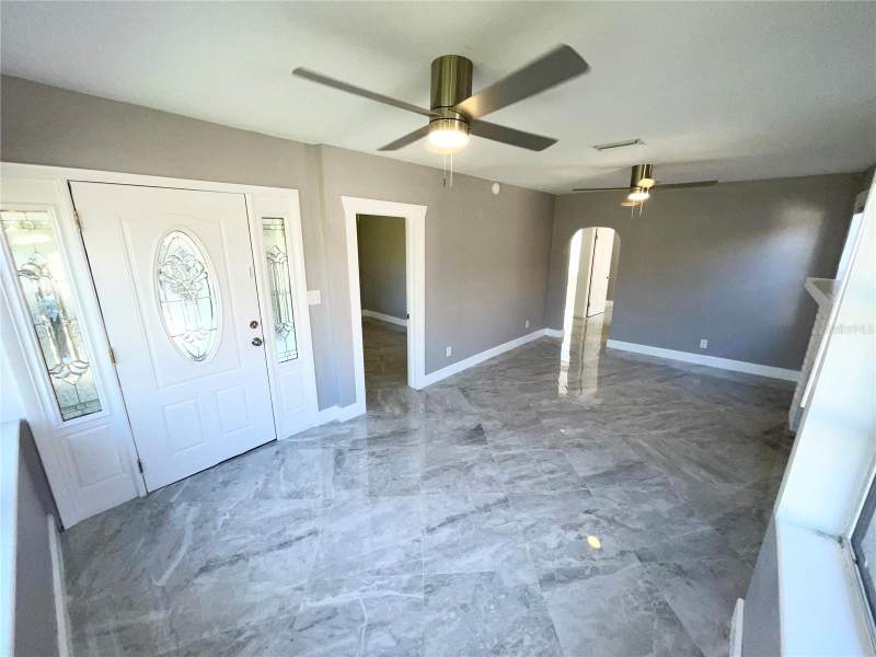4 bedroom Single Family Residence at 2525 37th Street, Churchill Grove, St Petersburg — photo 4