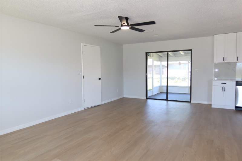 4 bedroom Single Family Residence at 9353 Chase Street, Spring Hill, Spring Hill — photo 4