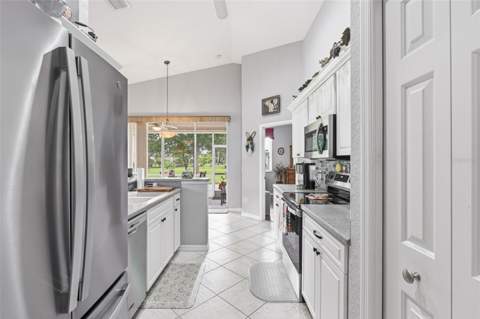 1351 Hedgewood Circle, North Port FL - photo 11 of 38