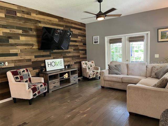 4 bedroom Single Family Residence at 14202 NELL DRIVE, ISLE OF PINES FIFTH ADD, ORLANDO — photo 2