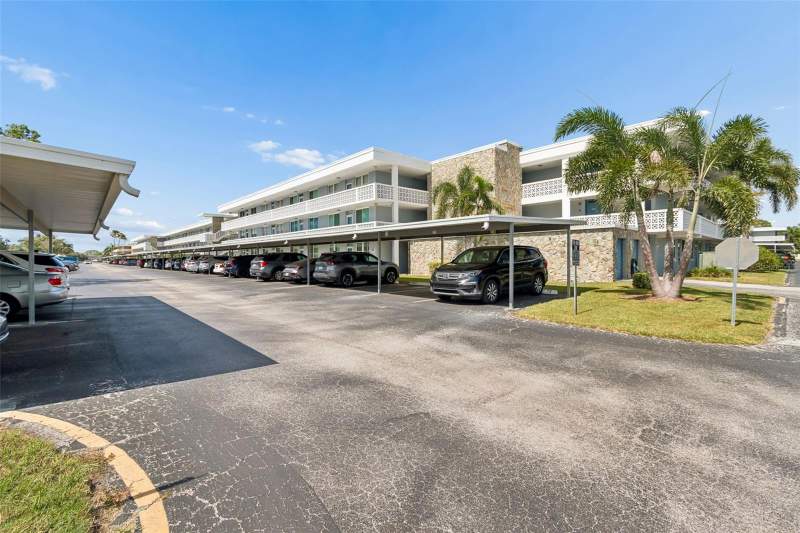 2 bedroom Condominium at 4715 Bay Street #223, Winston Park Northeast, St Petersburg — photo 2