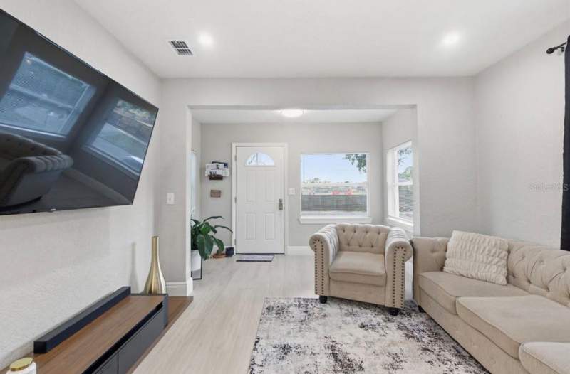 3 bedroom Single Family Residence at 2717 W Cherry Street, Mac Farlanes Rev Map Of Add, Tampa — photo 5