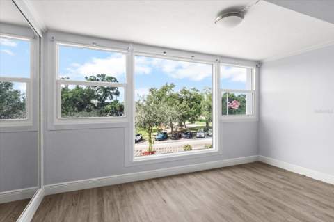 33 S Gulfstream Avenue #307, Sarasota FL - photo 6 of 6