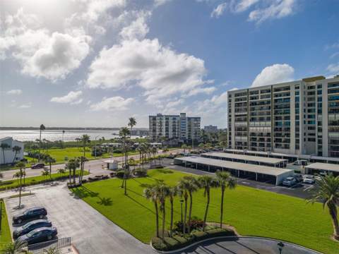1460 Gulf Boulevard #501, Clearwater Beach FL - photo 14 of 35