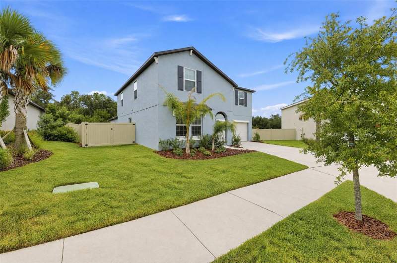 7 bedroom Single Family Residence at 4974 Eagle Rock Drive, Berry Bay Sub, Wimauma — photo 3