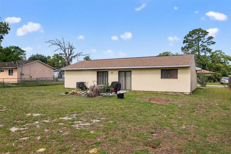 2 bedroom Single Family Residence at 8821 SE 89th Place, Silver Spgs Shores Un 68, Ocala — photo 3