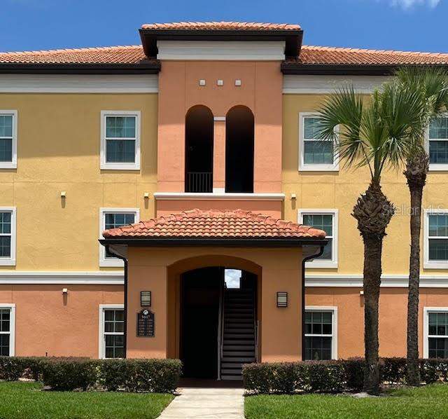 5447 VINELAND ROAD #1210 home for sale in Cypress Fairway