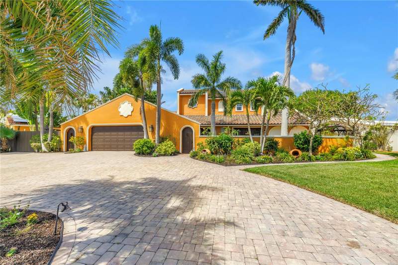 5 bedroom Single Family Residence at 3945 Poinsettia Drive, Belle Vista Point, St Pete Beach — photo 3
