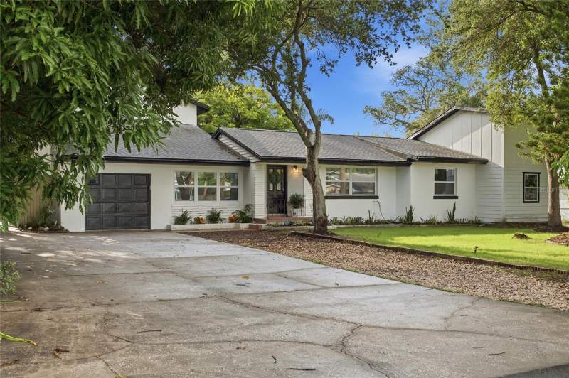4 bedroom Single Family Residence at 809 Woodcrest Avenue, Oak Acres, Clearwater — photo 2