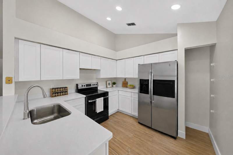 3 bedroom Single Family Residence at 2007 59th Circle, Arlington Park, St Petersburg — photo 2