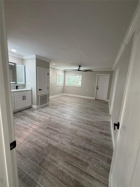 8715 Driftwood Drive, Tampa FL - photo 14 of 41