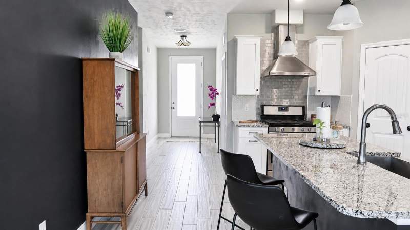 4 bedroom Single Family Residence at 1960 SW 247th Way, Countryway Of Newberry Ph I, Newberry — photo 2