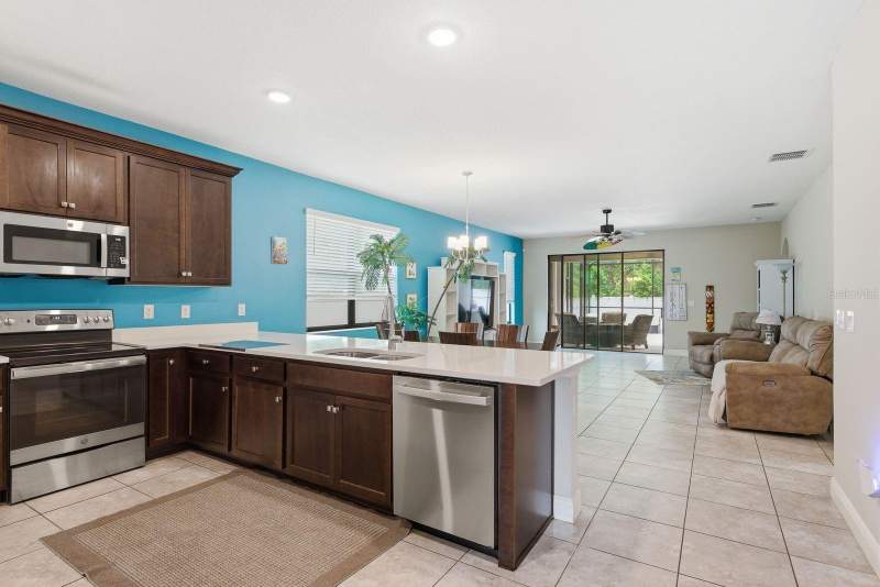 3 bedroom Single Family Residence at 11632 Weaver Hollow Road, Rose Haven Ph 2, New Port Richey — photo 4