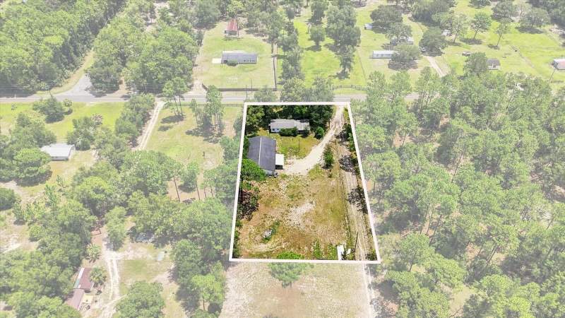 3 bedroom Single Family Residence at 3750 SW 181st Court, Lake Tropicana Ranchettes, Dunnellon — photo 3