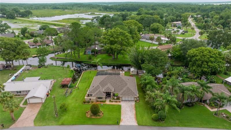 4 bedroom Single Family Residence at 36 SE Chinica Drive, Timucuan Island Unit 1, Summerfield — photo 3