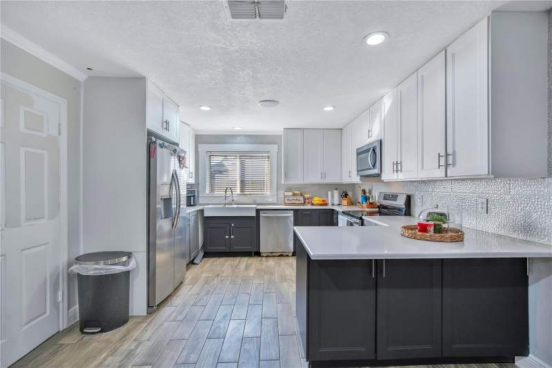 3 bedroom Single Family Residence at 4715 JAMERSON PLACE, DOVER SHORES ADD 14, ORLANDO — photo 5