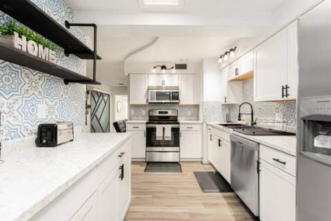 1214 N Pine Hills Road, Orlando FL - photo 8 of 36