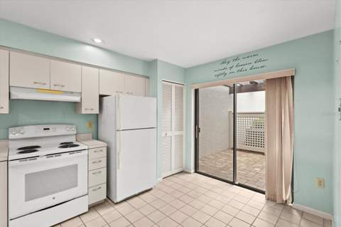 3118 Windrush Bourne #8, Sarasota FL - photo 15 of 96
