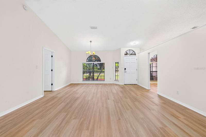 4 bedroom Single Family Residence at 1003 N Magee Creek Court, Twin Rivers Sec 3A, Oviedo — photo 5