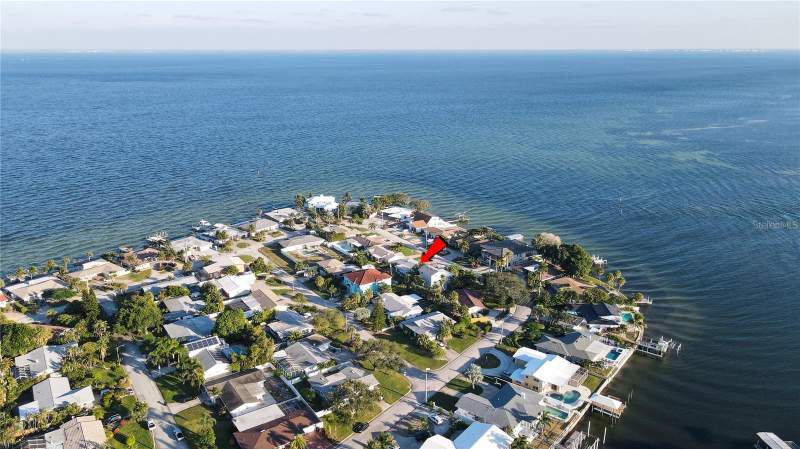 2 bedroom Single Family Residence at 2671 W Bay Isle Drive, Tropical Shores 3rd Add, St Petersburg — photo 3