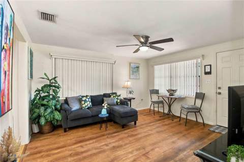 2127 Shawnee Street, Sarasota FL - photo 6 of 6